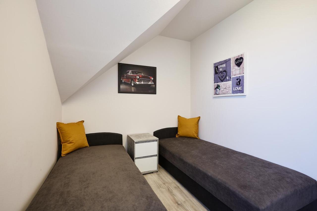 Ovar Apartman Mosonmagyarovar Bagian luar foto