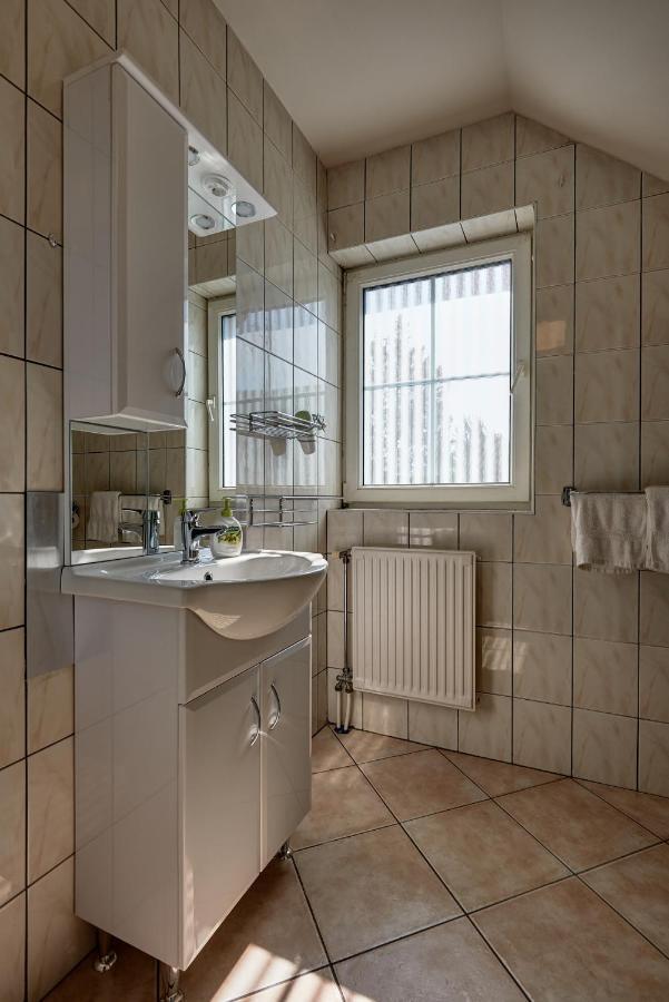 Ovar Apartman Mosonmagyarovar Bagian luar foto